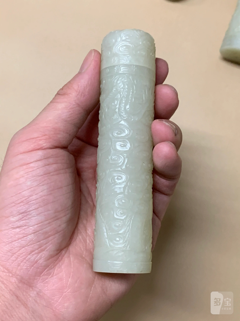 清 双龙云纹带盖玉香筒一对 - 图10